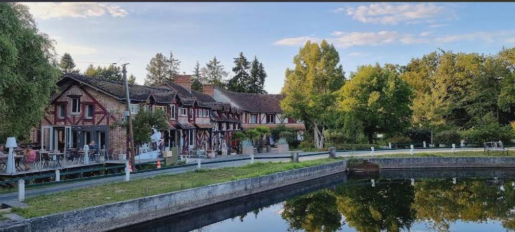 فندق Le Moulin De Villiers Nouan-le-Fuzelier المظهر الخارجي الصورة